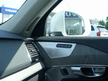 XC90 Recharge Ultimate T8 AWD/360°/Pano/B&W/BLS