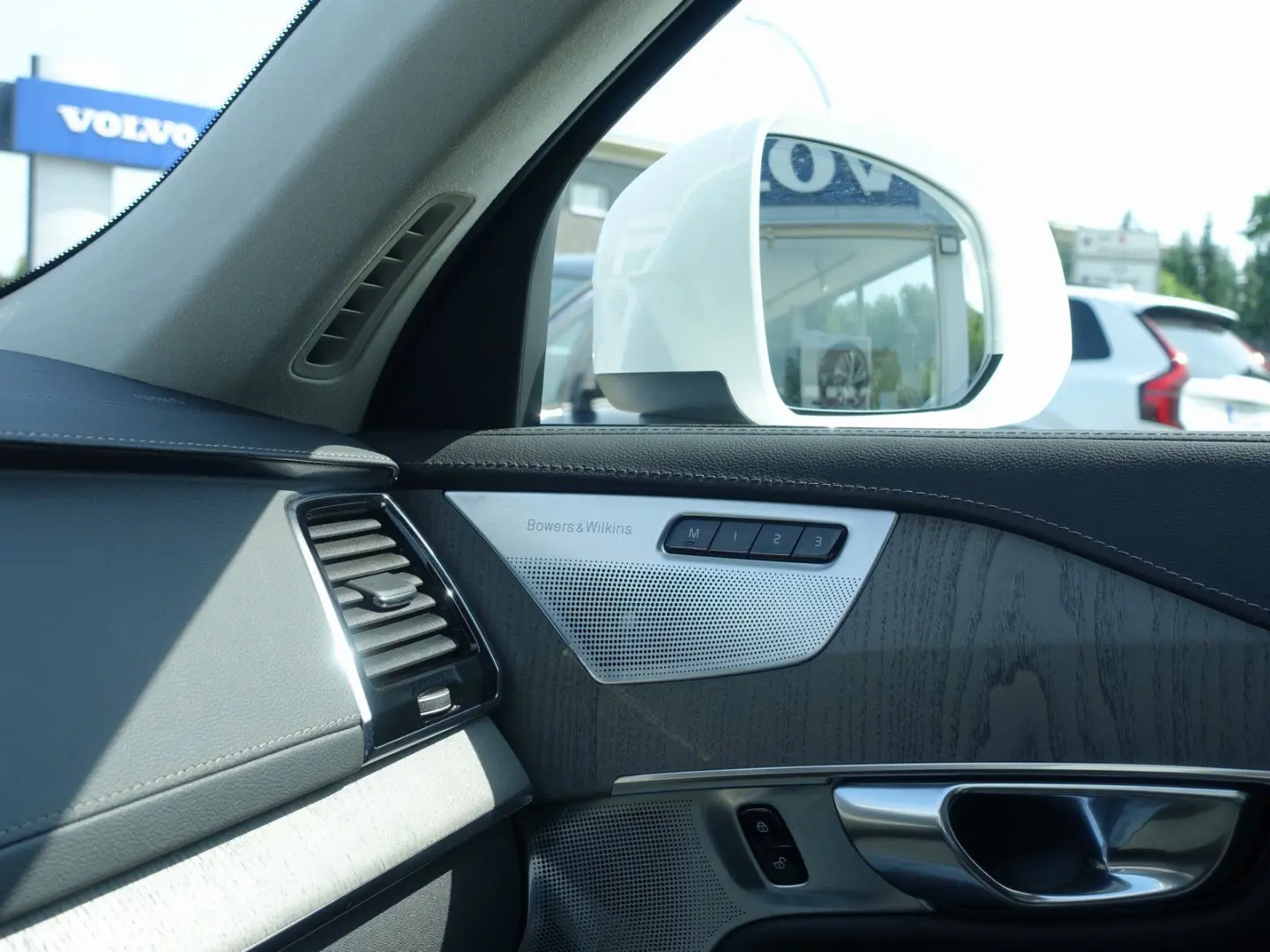 XC90 Recharge Ultimate T8 AWD/360°/Pano/B&W/BLS