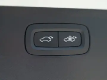 XC90 Recharge Ultimate T8 AWD/360°/Pano/B&W/BLS