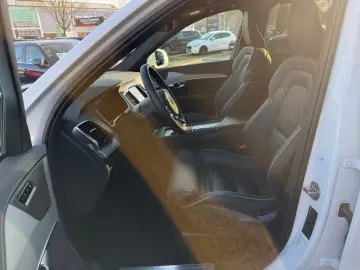 XC90 T8 AWD Plug-in Hybrid Plus Bright  360° NAV