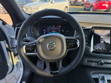 XC90 T8 AWD Plug-in Hybrid Plus Bright  360° NAV