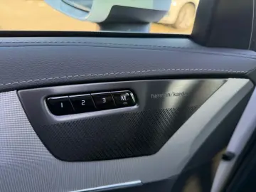 XC90 T8 AWD Plug-in Hybrid Plus Bright  360° NAV