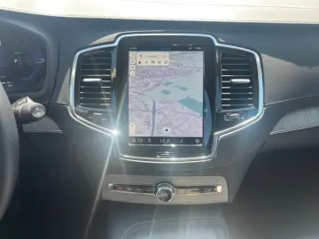 XC90 T8 AWD Recharge Plus Bright  Adaptives Luft