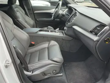 XC90 Recharge T8 AWD Plus Dark