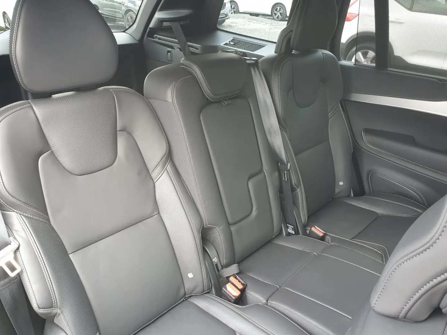 XC90 Recharge T8 AWD Plus Dark