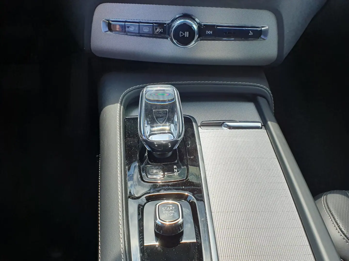 XC90 Recharge T8 AWD Plus Dark
