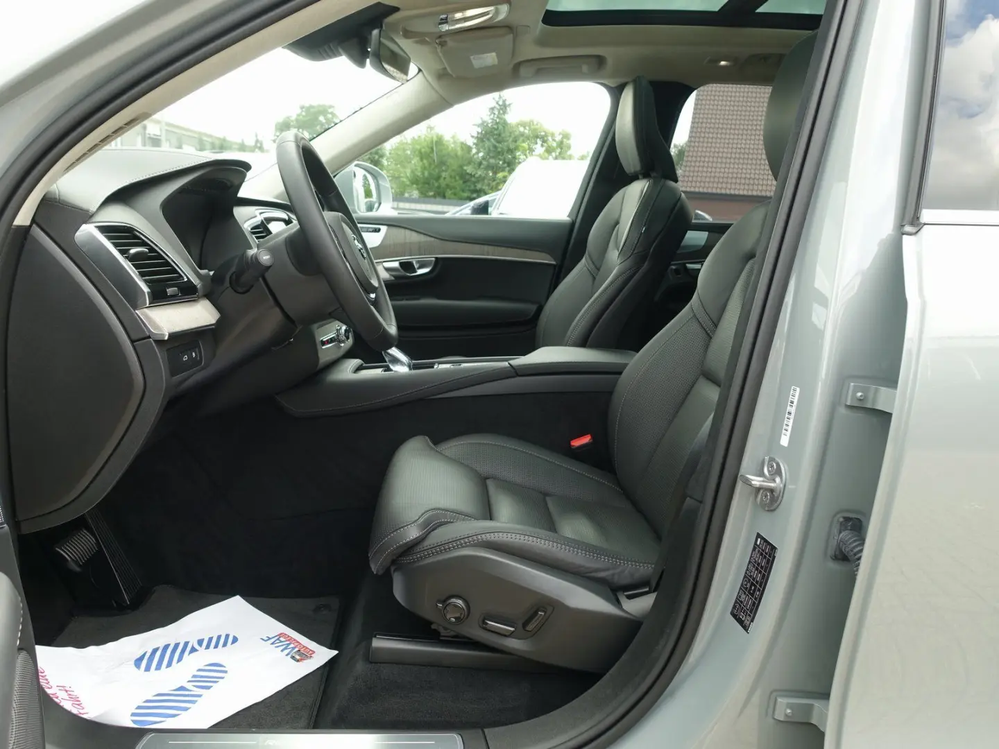XC90 Recharge Ultimate T8 AWD/Massage/Pano/B&W