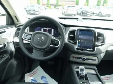 XC90 Recharge Ultimate T8 AWD/Massage/Pano/B&W