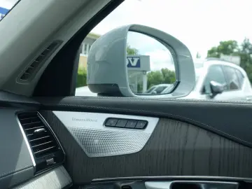 XC90 Recharge Ultimate T8 AWD/Massage/Pano/B&W