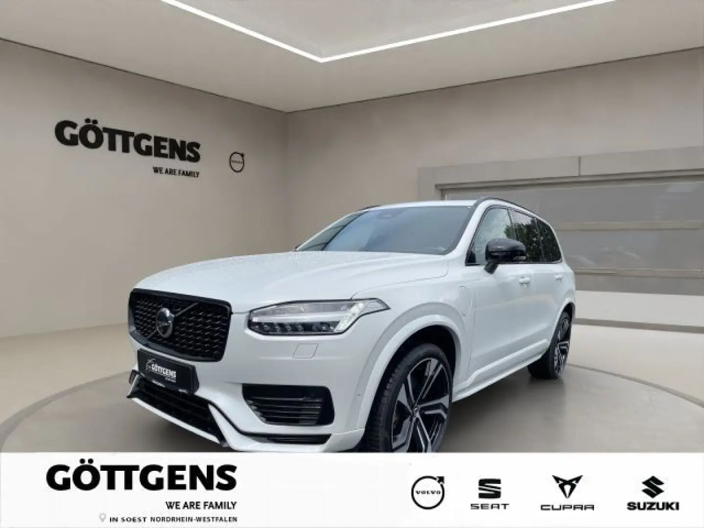 XC90 Rech. Ultimate T8 AWD Dark 7SITZ PANO 360°