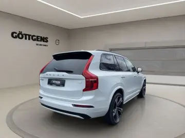 XC90 Rech. Ultimate T8 AWD Dark 7SITZ PANO 360°