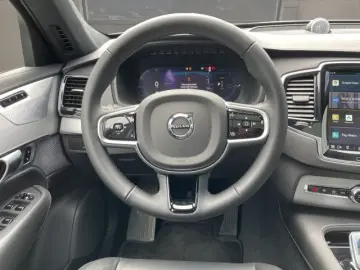 XC90 Rech. Ultimate T8 AWD Dark 7SITZ PANO 360°