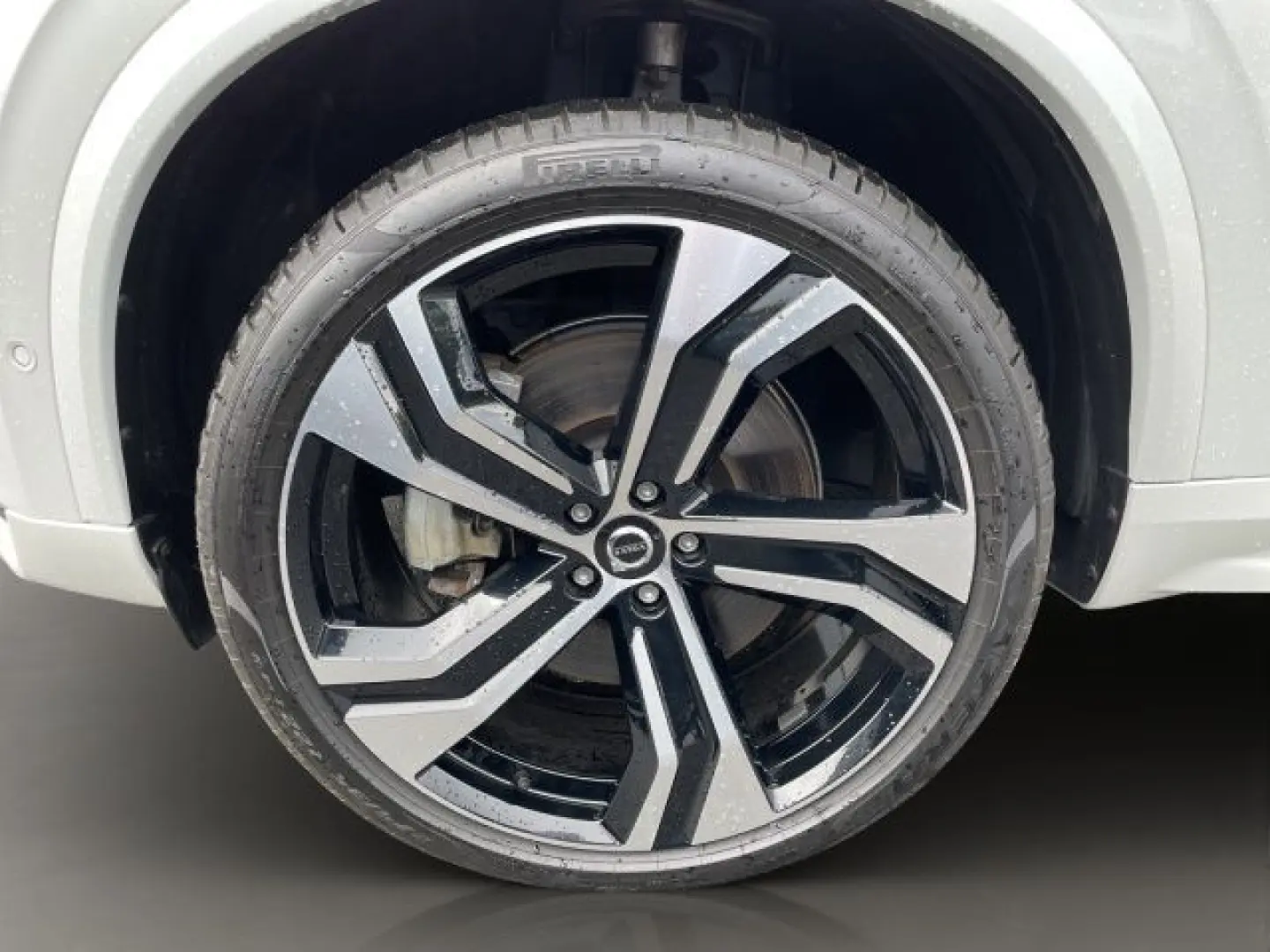 XC90 Rech. Ultimate T8 AWD Dark 7SITZ PANO 360°