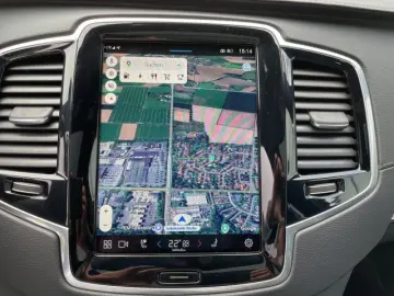 XC90 Rech. Ultimate T8 AWD Dark 7SITZ PANO 360°
