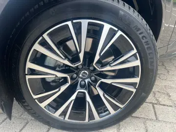 XC90 T8 AWD Recharge Plus Dark Pano/ 360°/ AHK