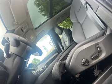 XC90 T8 AWD Recharge Plus Dark Pano/ 360°/ AHK