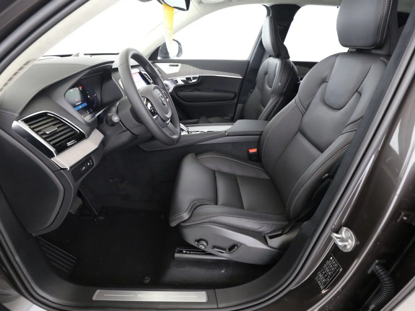 XC90 T8 Recharge AWD Ultimate Bright 21