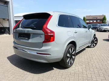 XC90 Plus T8 AWD/HeadUP/Pano/B&W/360°/BLIS/FourC