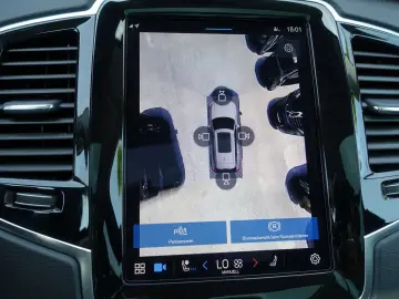 XC90 Plus T8 AWD/HeadUP/Pano/B&W/360°/BLIS/FourC