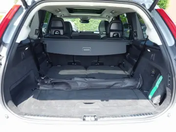 XC90 Plus T8 AWD/HeadUP/Pano/B&W/360°/BLIS/FourC
