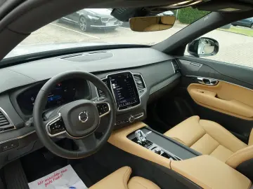 XC90 Plus Dark T8 AWD /FourC/AHK/Pano/360°Cam