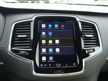 XC90 Plus Dark T8 AWD /FourC/AHK/Pano/360°Cam