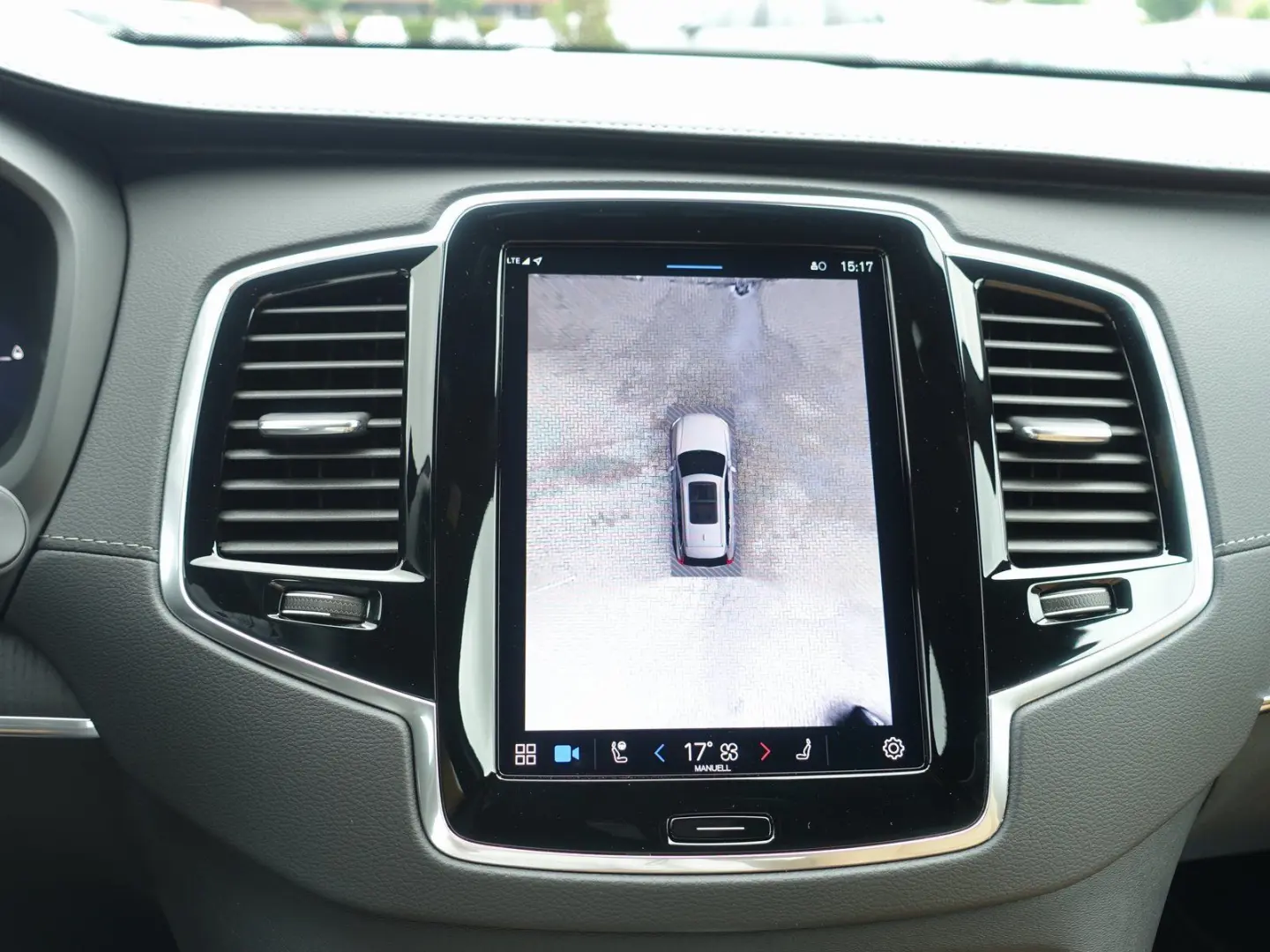 XC90 Plus Dark T8 AWD /FourC/AHK/Pano/360°Cam