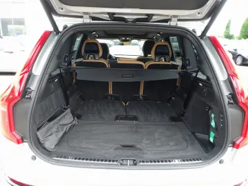 XC90 Plus Dark T8 AWD /FourC/AHK/Pano/360°Cam