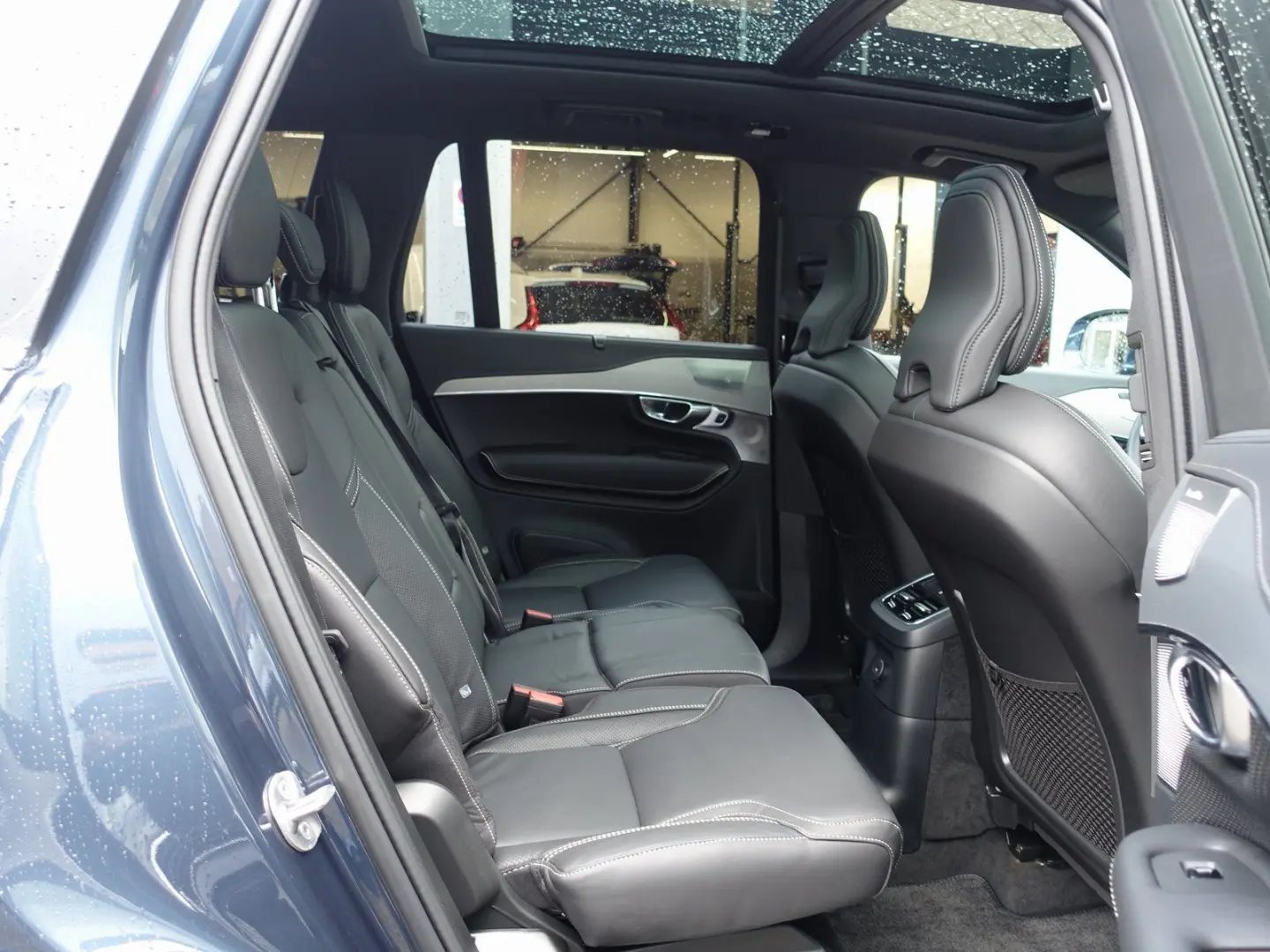 XC90 Plus T8 AWD/Bright/B&W/AHK/FourC/Pano/360°