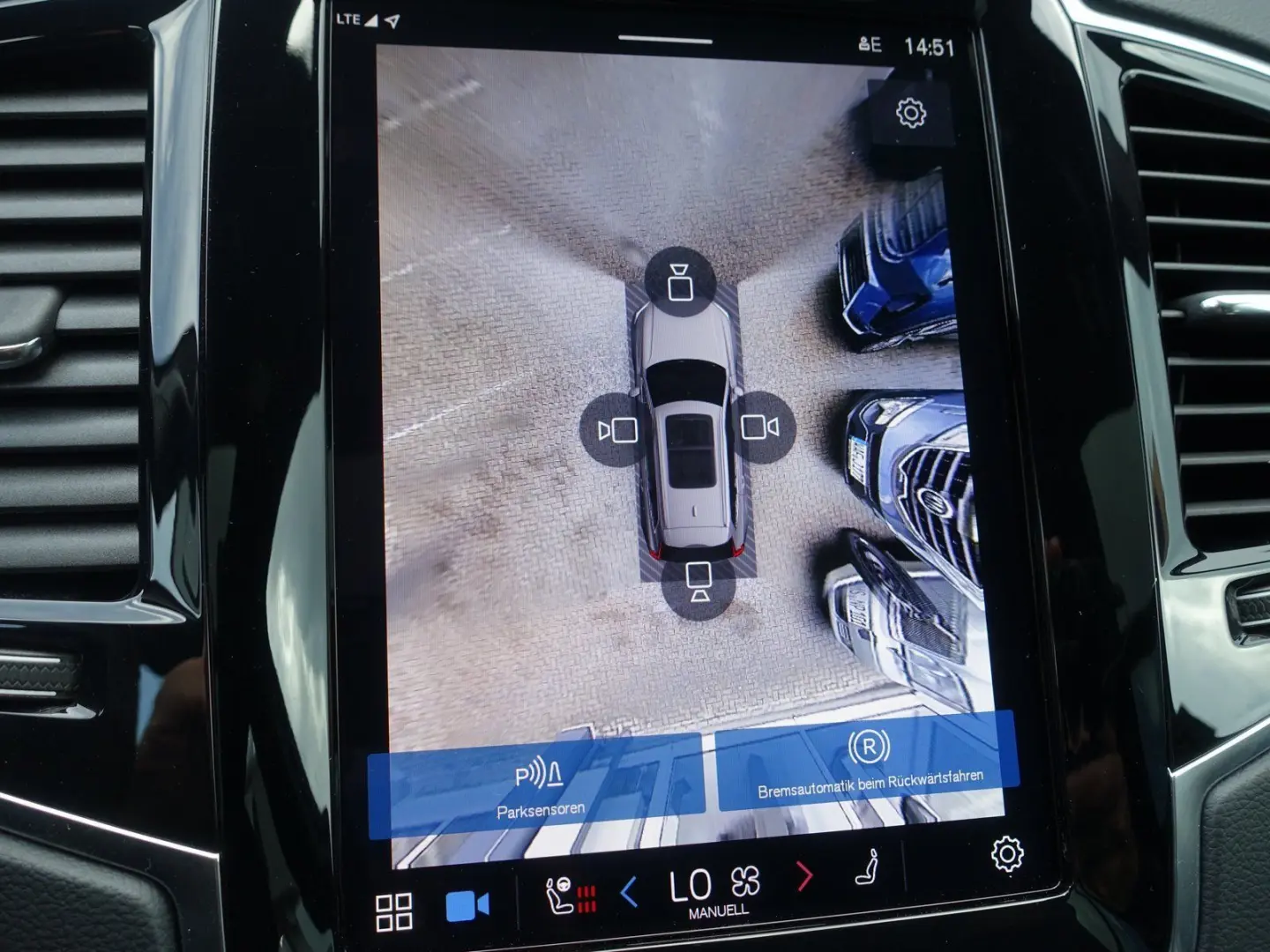 XC90 Plus T8 AWD/Bright/B&W/AHK/FourC/Pano/360°