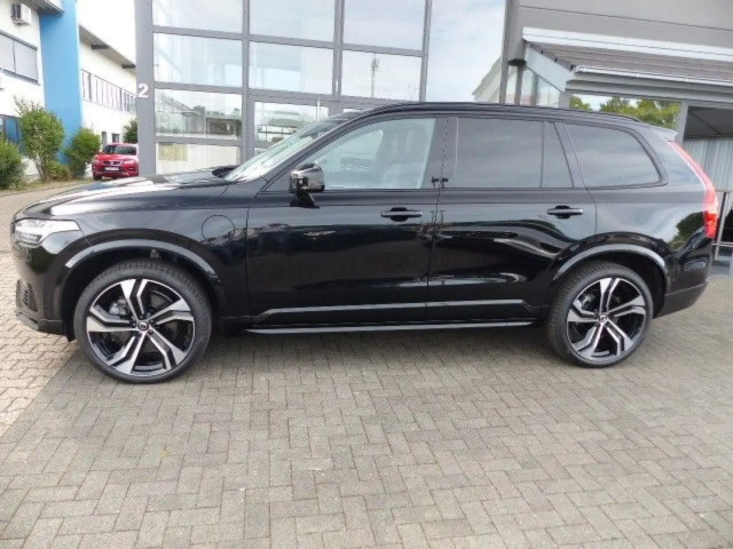 XC90 Ultra Dark T8 Recharge Plug-In Hybrid AWD
