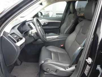 XC90 Ultra Dark T8 Recharge Plug-In Hybrid AWD
