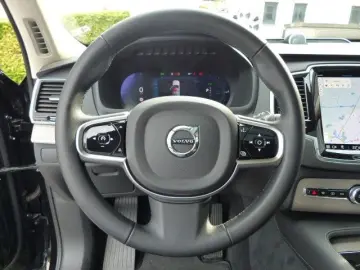 XC90 Ultra Dark T8 Recharge Plug-In Hybrid AWD