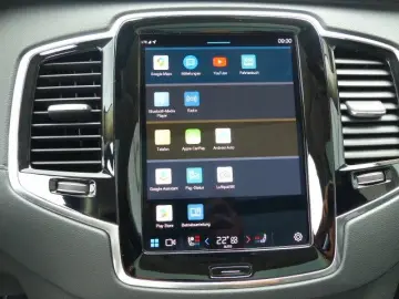 XC90 Ultra Dark T8 Recharge Plug-In Hybrid AWD