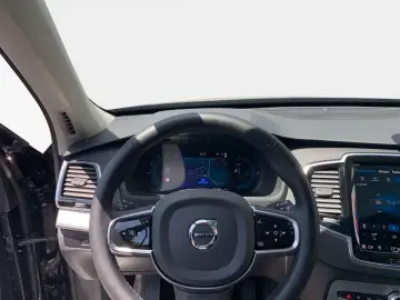 XC90 T8 AWD Plug-in Hybrid Plus Bright