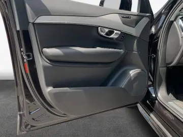 XC90 T8 AWD Plug-in Hybrid Plus Bright