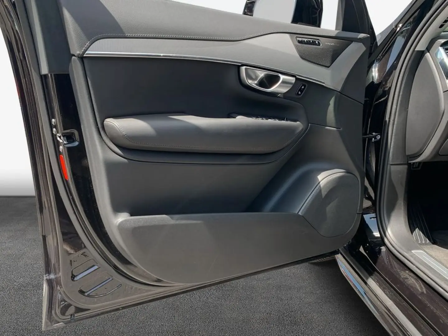 XC90 T8 AWD Plug-in Hybrid Plus Bright