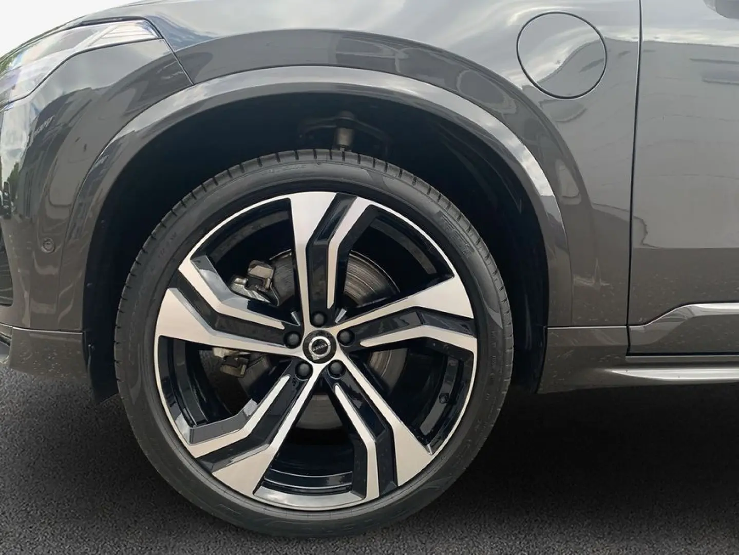 XC90 T8 AWD Recharge Ultimate Dark