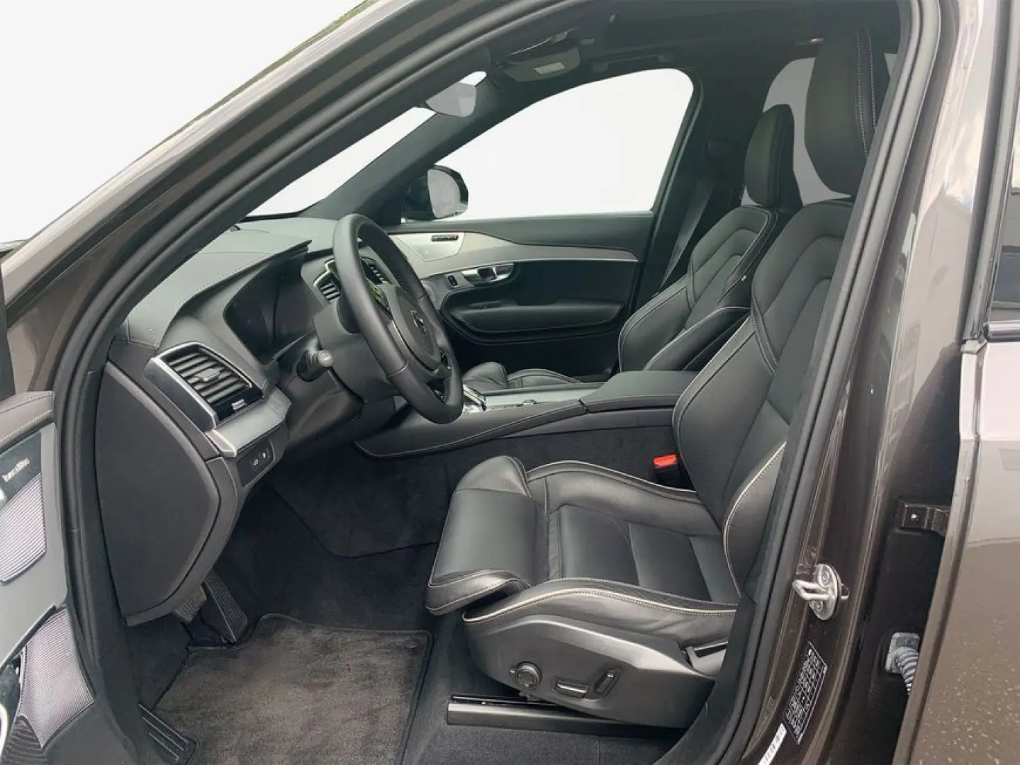 XC90 T8 AWD Recharge Ultimate Dark