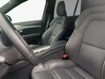 XC90 T8 AWD Recharge Ultimate Dark