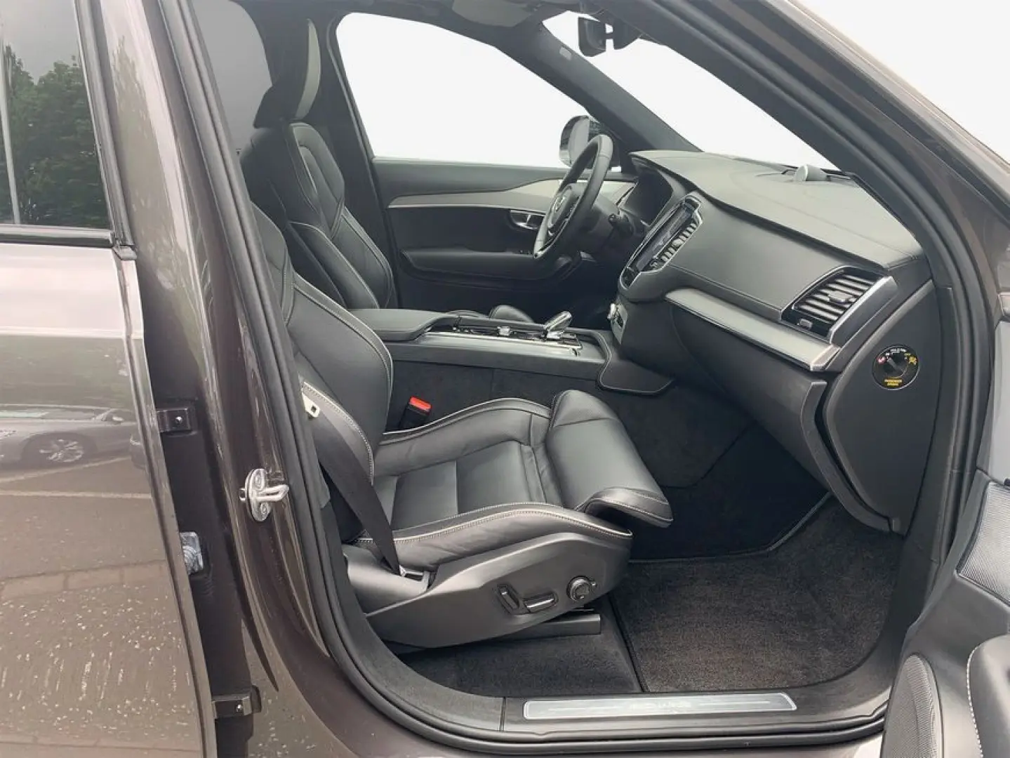 XC90 T8 AWD Recharge Ultimate Dark