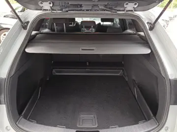 Corolla Touring Sports Hybrid Team D