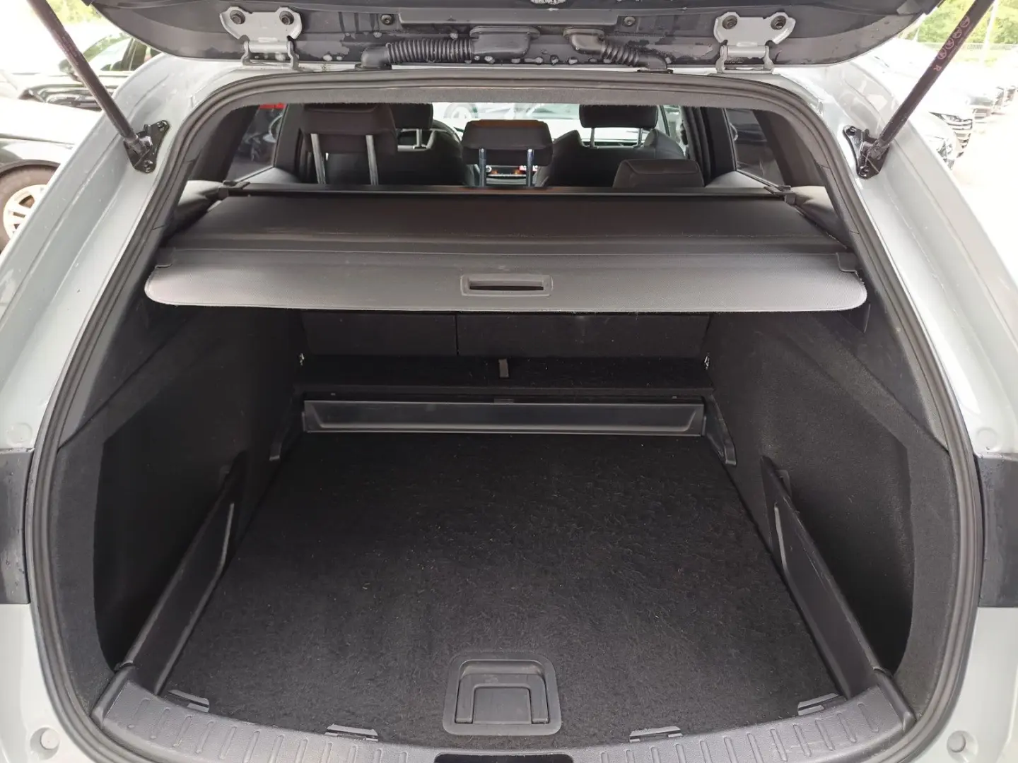 Corolla Touring Sports Hybrid Team D