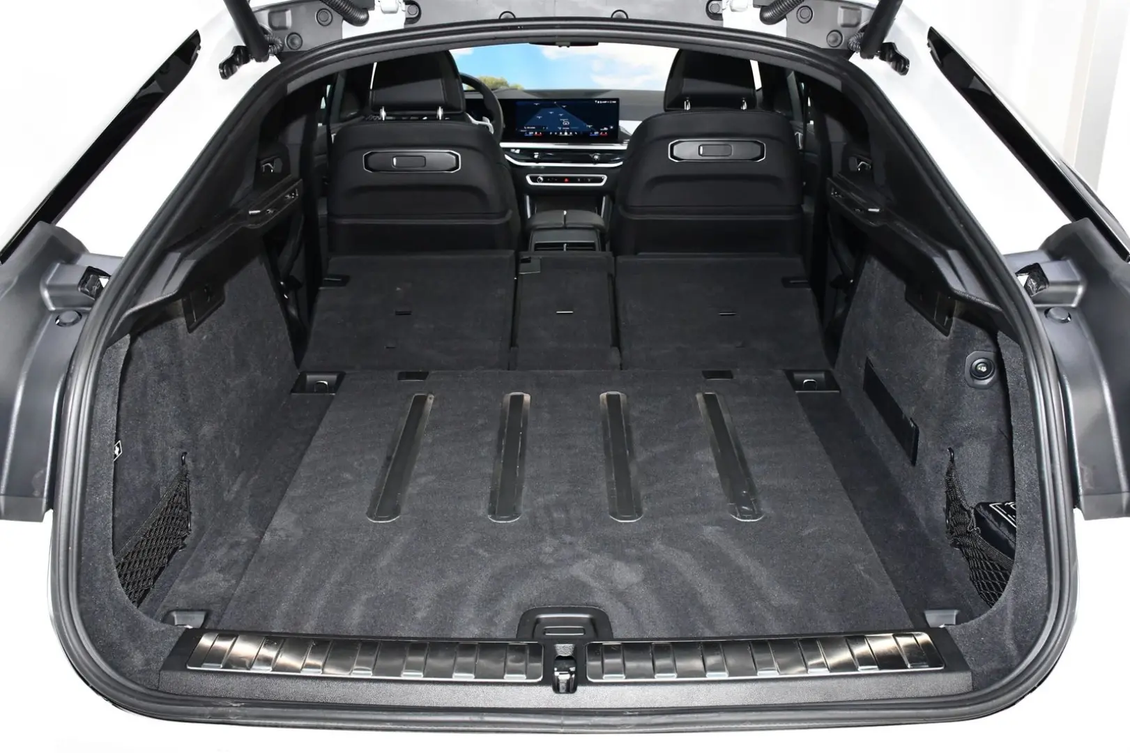 X6 xDrive30d M Sport Pro 22Zoll AHK Pano ACC 360
