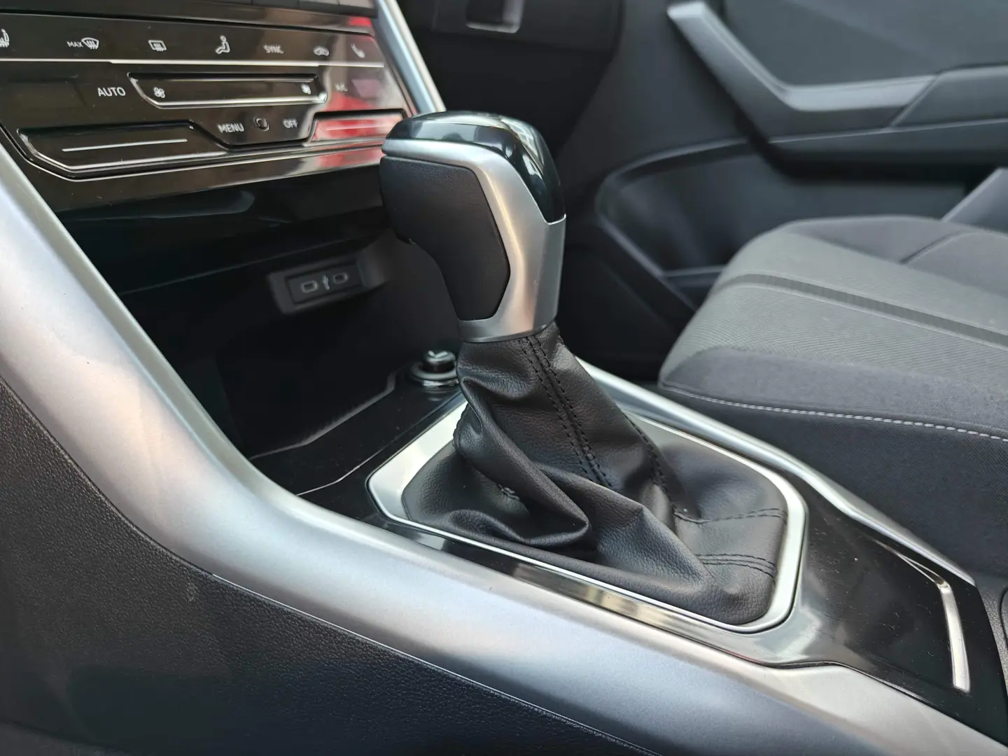 Volkswagen T-ROC 1.5 TSI DSG Life
