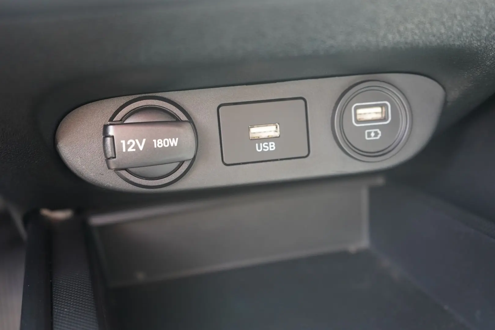 Elantra 1.6 GDI Kamera Sitzheizung Android Apple