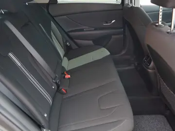Elantra 1.6 GDI Kamera Sitzheizung Android Apple