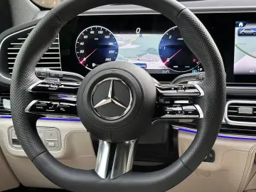 Mercedes-Benz GLE 450 D AMG Night designo LED Pano