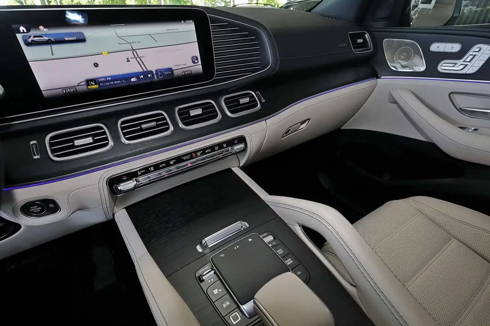 Mercedes-Benz GLE 450 d 4M AMG Multikontursitze+Standhz