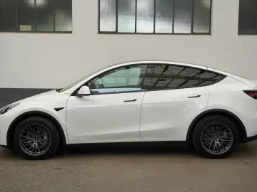 Model Y Long Range AWD *Matrix-LED*